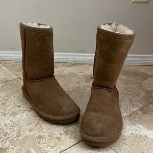 Bear paw mid rise boots